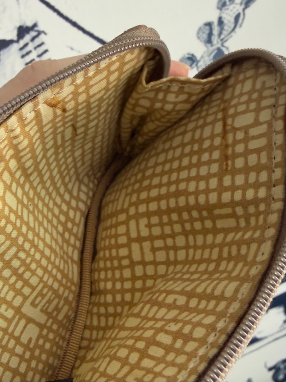 Fossil Camera Appliqué Pouch Keychain in Brown Cash Coin Holder 10s - Picture 4 of 4